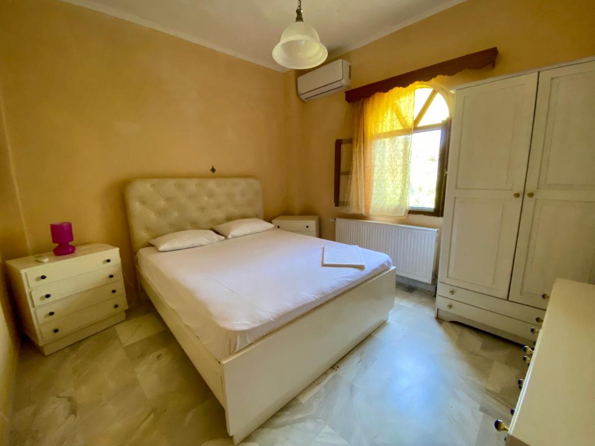 Ikidiki Beach Villa Иериссос Экстерьер фото